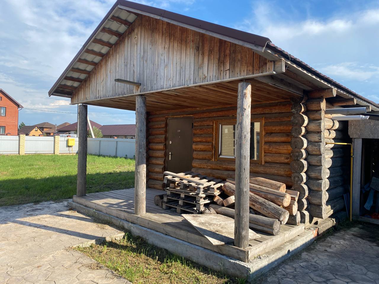 Строительство бани из рубленного бруса